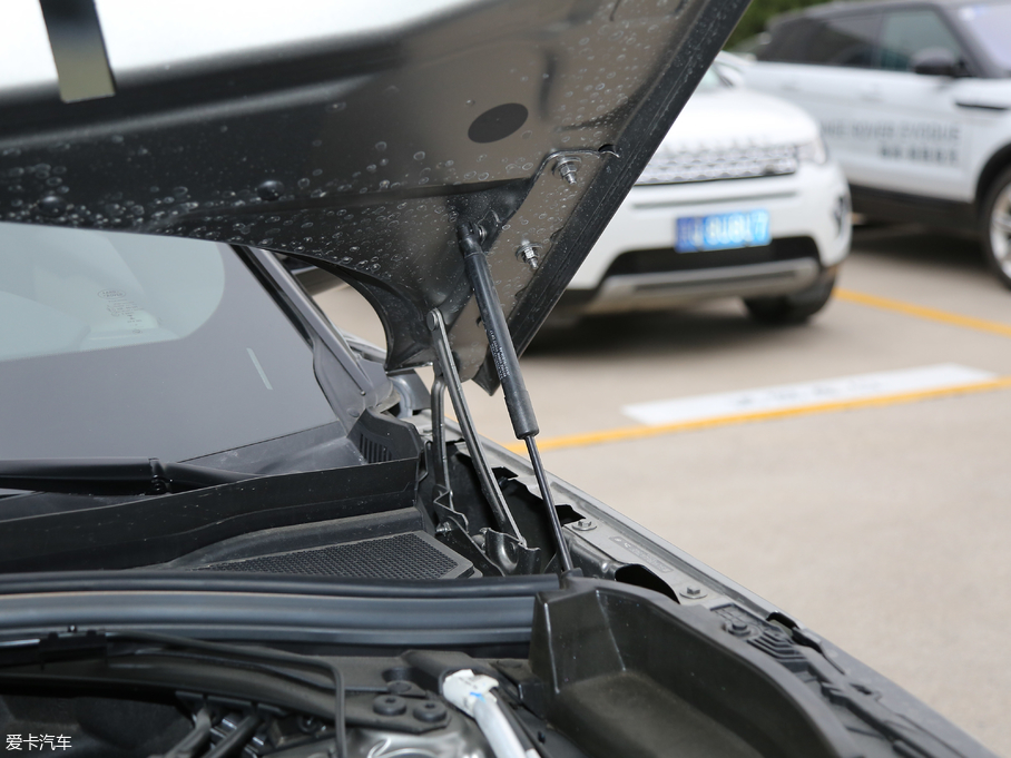 2017} P380 SE R-DYNAMIC