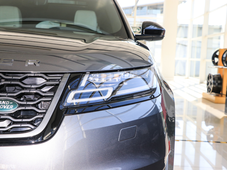 2017} P380 SE R-DYNAMIC