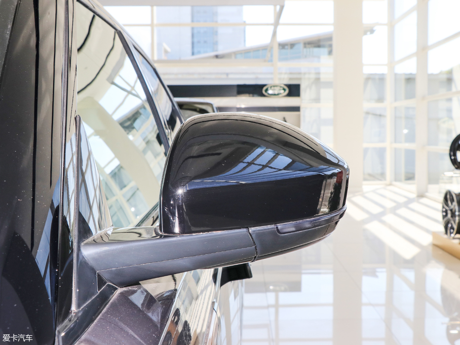 2017} P380 SE R-DYNAMIC