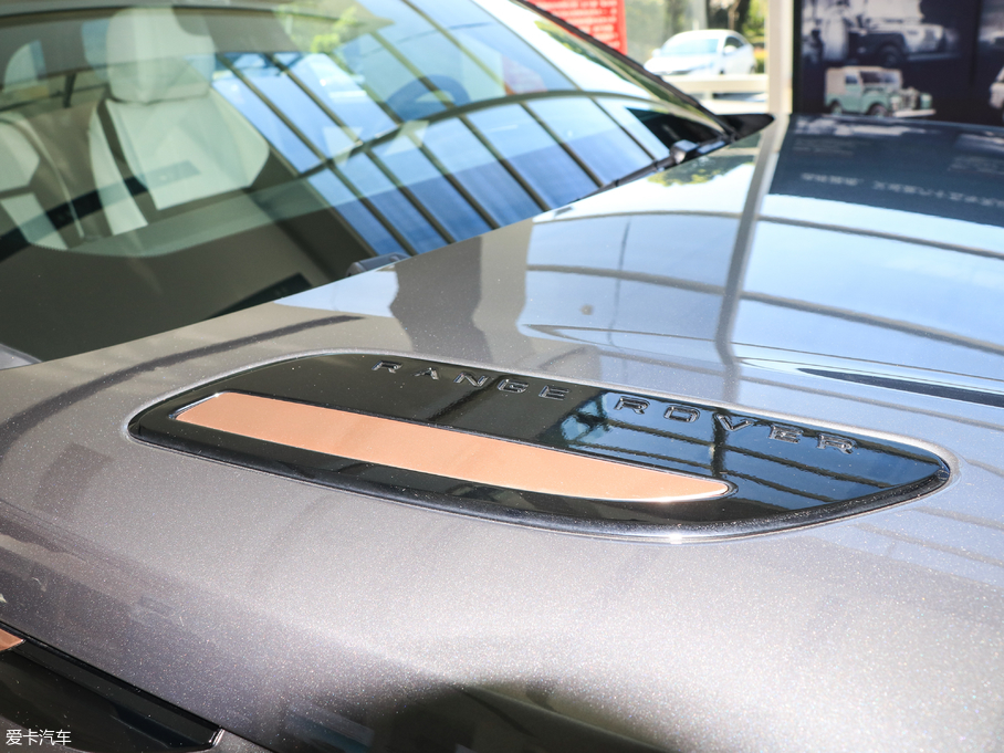 2017} P380 SE R-DYNAMIC