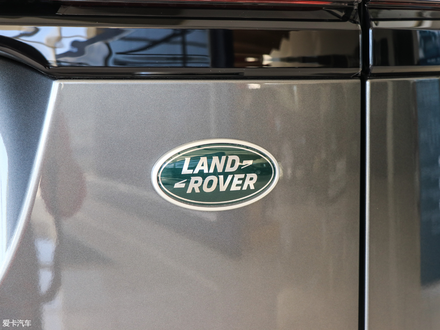 2017} P380 SE R-DYNAMIC