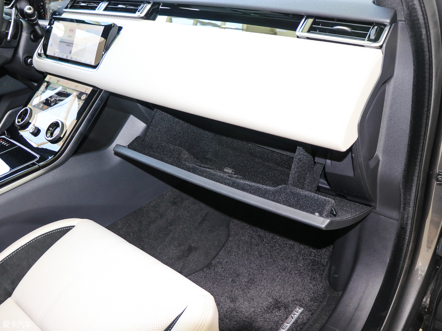 2017������} P380 SE R-DYNAMIC