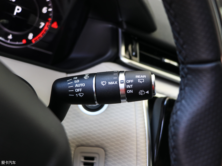 2017} P380 SE R-DYNAMIC