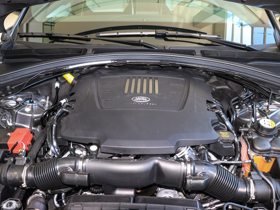 2017} P380 SE R-DYNAMIC