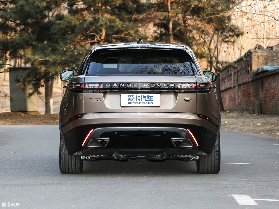 2017} P380 HSE R-DYNAMIC