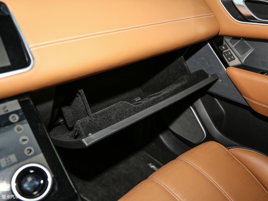 2017} P380 HSE R-DYNAMIC