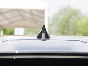 2017P380 SE R-DYNAMIC ^