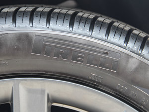 2017P380 SE R-DYNAMIC ݆̥Ʒ