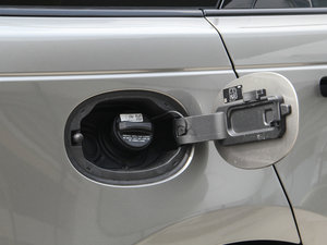 2017P380 SE R-DYNAMIC w