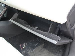 2017P380 SE R-DYNAMIC 