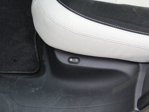 2017P380 SE R-DYNAMIC g