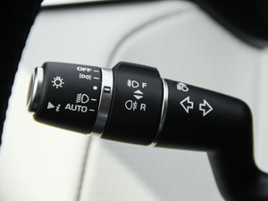 2017P380 SE R-DYNAMIC п؅^