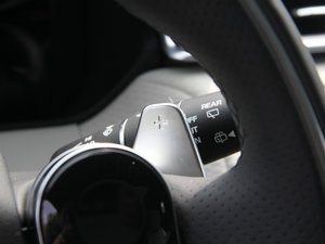 2017P380 SE R-DYNAMIC п؅^