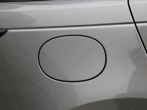 2017P380 SE R-DYNAMIC ^