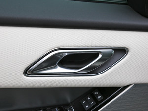 2017P380 SE R-DYNAMIC g