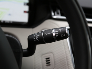 2017P380 SE R-DYNAMIC п؅^(q)