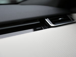 2017P380 SE R-DYNAMIC п؅^(q)