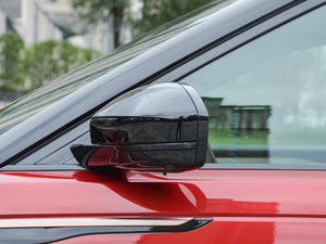 2017P380 HSE R-DYNAMIC ^