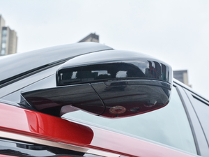 2017P380 HSE R-DYNAMIC ^