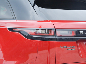 2017P380 HSE R-DYNAMIC ^