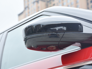 2017P380 HSE R-DYNAMIC ^