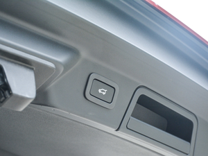 2017P380 HSE R-DYNAMIC g