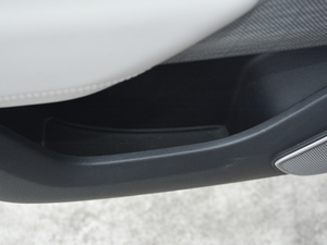 2017P380 HSE R-DYNAMIC g