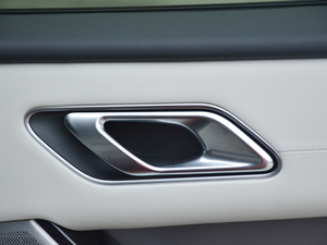 2017P380 HSE R-DYNAMIC g