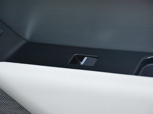 2017P380 HSE R-DYNAMIC g