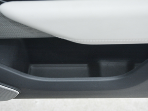 2017P380 HSE R-DYNAMIC g