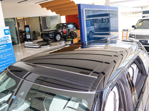 2017P380 SE R-DYNAMIC ^