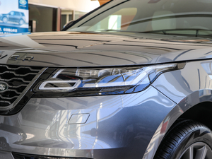 2017P380 SE R-DYNAMIC ^