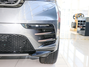 2017P380 SE R-DYNAMIC ^