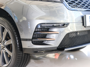 2017P380 SE R-DYNAMIC ^