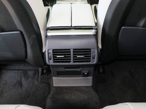 2017P380 SE R-DYNAMIC g