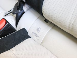 2017P380 SE R-DYNAMIC g