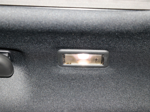 2017P380 SE R-DYNAMIC g