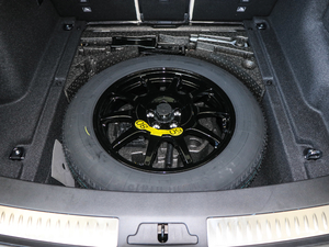 2017P380 SE R-DYNAMIC 