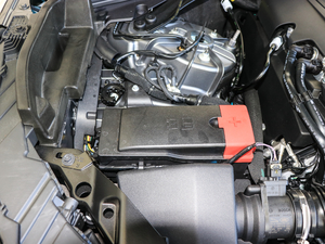 2017P380 SE R-DYNAMIC 