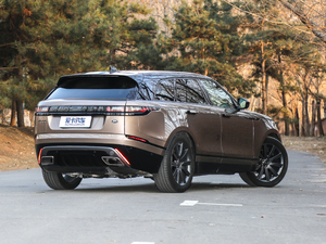 2017P380 HSE R-DYNAMIC w^