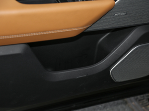 2017P380 HSE R-DYNAMIC ǰTg