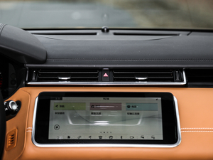 2017P380 HSE R-DYNAMIC {L