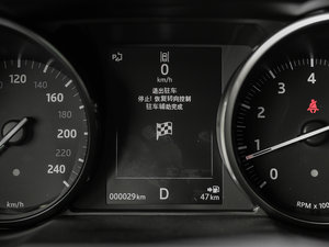 2017款2.0T 敞篷版 中控区
