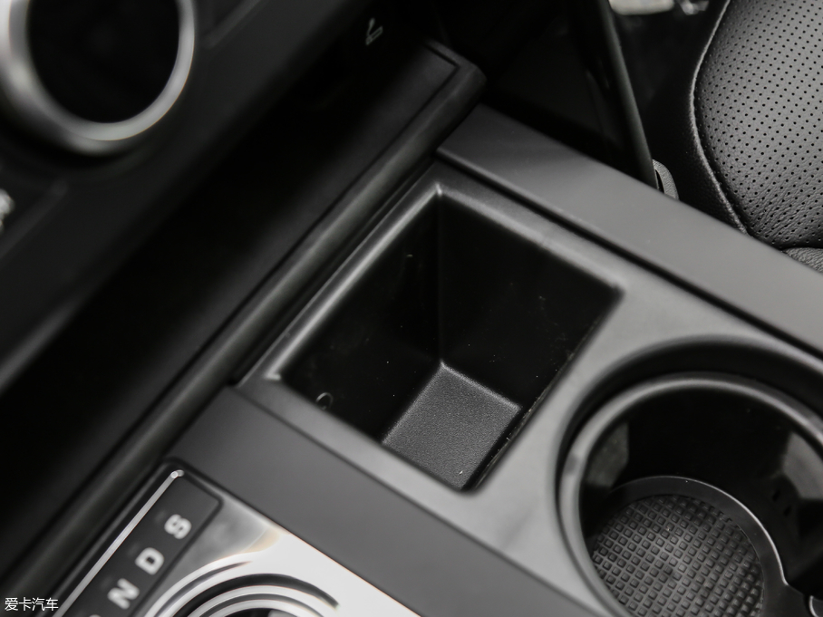 2018l(f)F(xin) 3.0L V6 SE