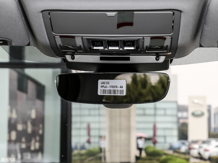 2018l(f)F(xin) 3.0L V6 SE