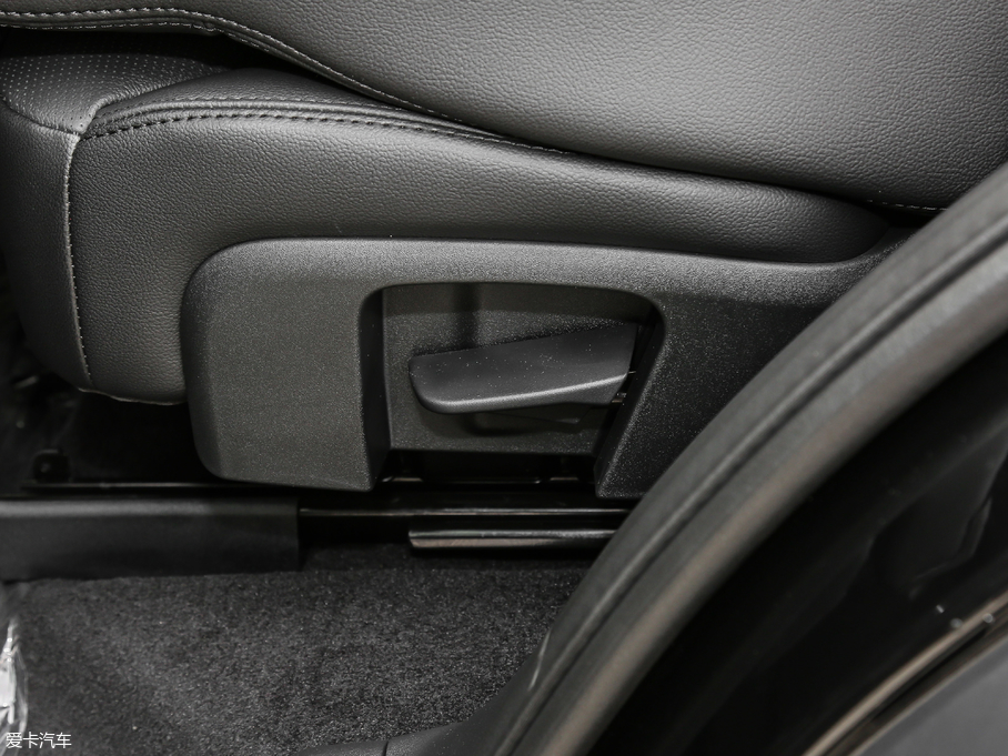 2018l(f)F(xin) 3.0L V6 HSE