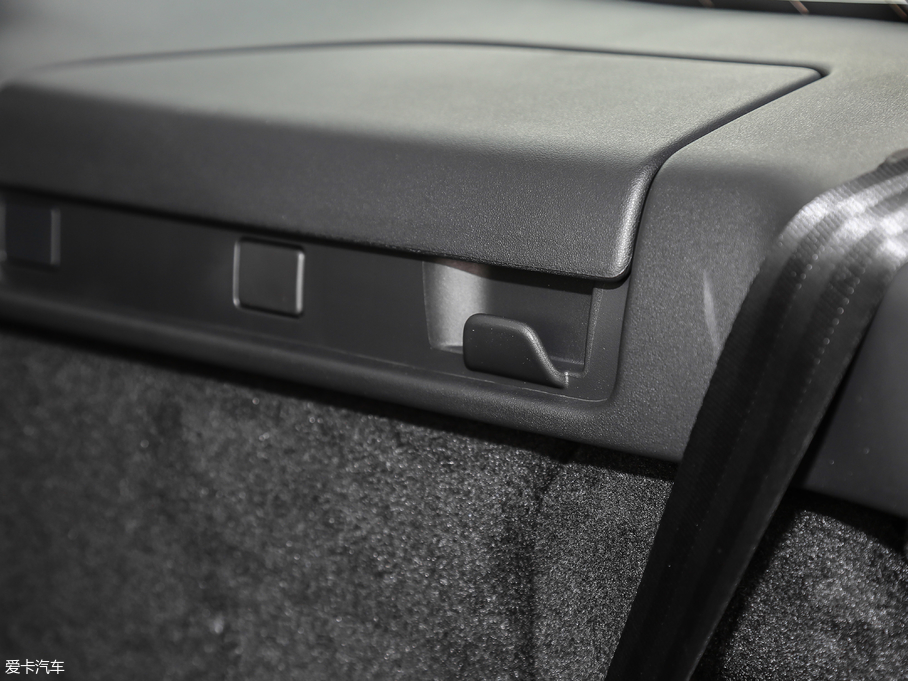 2018l(f)F(xin) 3.0L V6 HSE