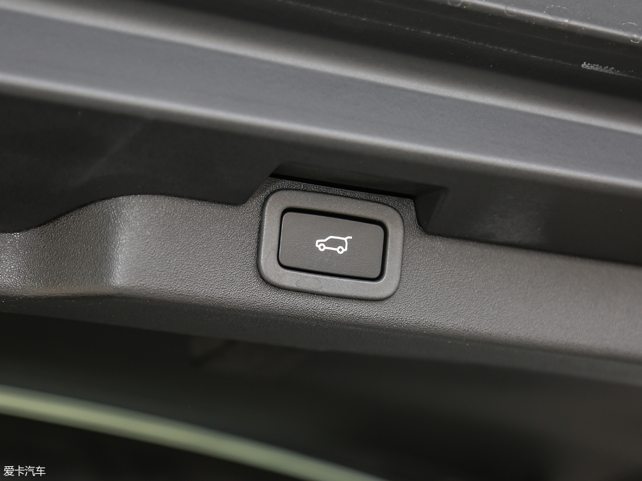 2018l(f)F(xin) 2.0T SE