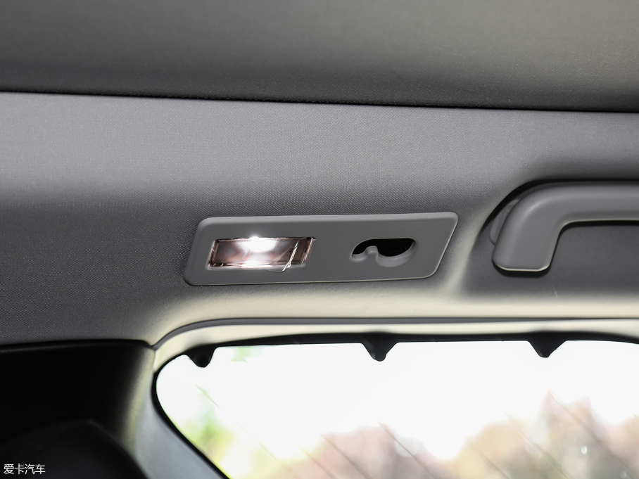 2018l(f)F(xin) 2.0T SE