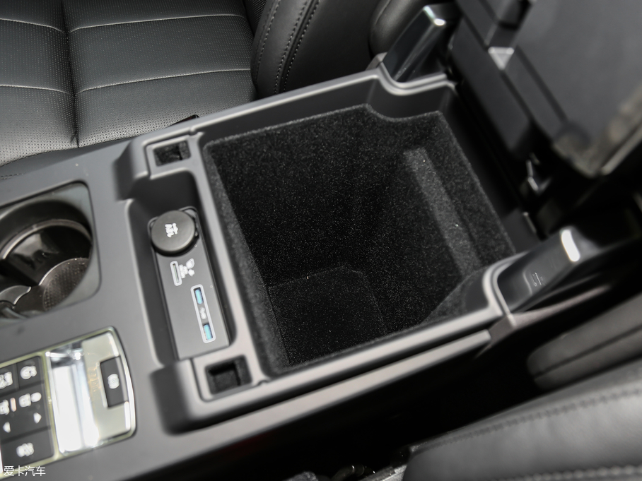 2018l(f)F(xin) 2.0T SE